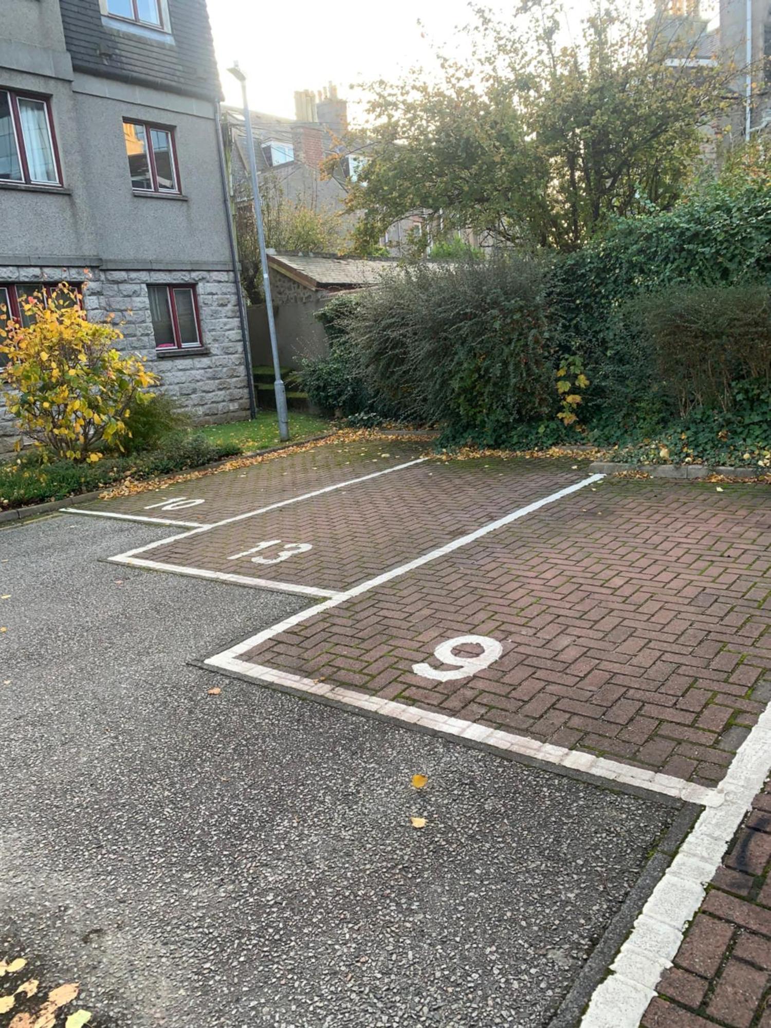 2 Bed Centre Holburn Space Aberdeen